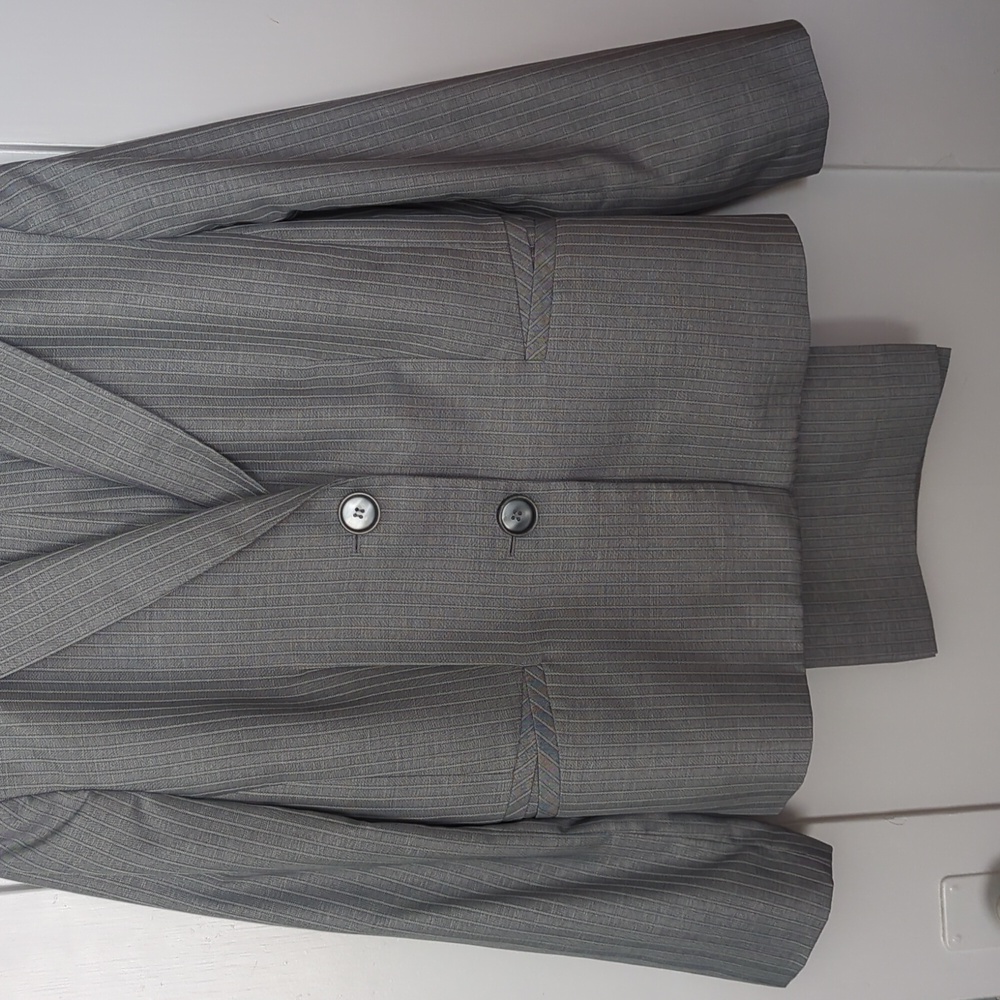Grey Le Suit Suit 12 petite